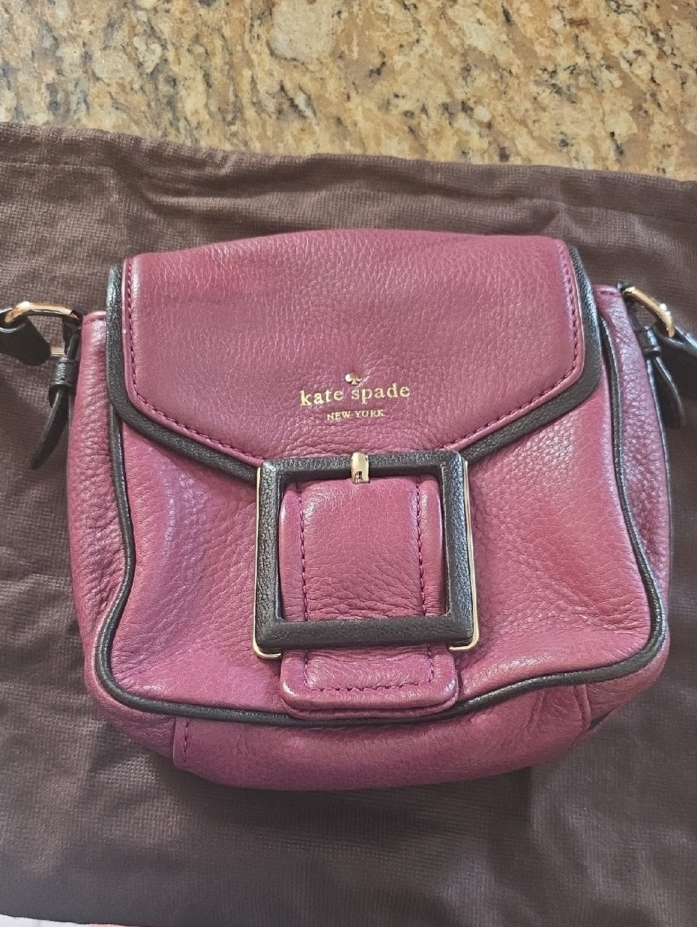 kate spade Plum/Pink Leather Crossbody with Contrast Trim    Dustbag Included.